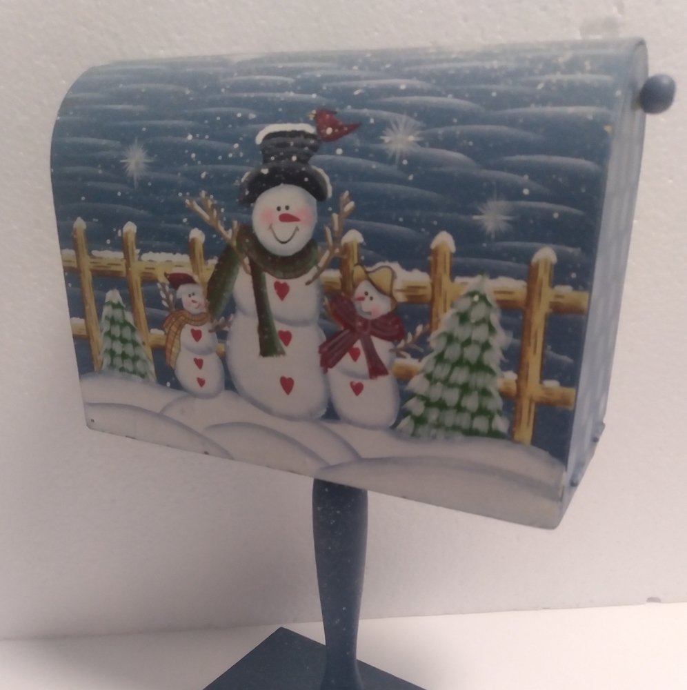Snowman mailbox